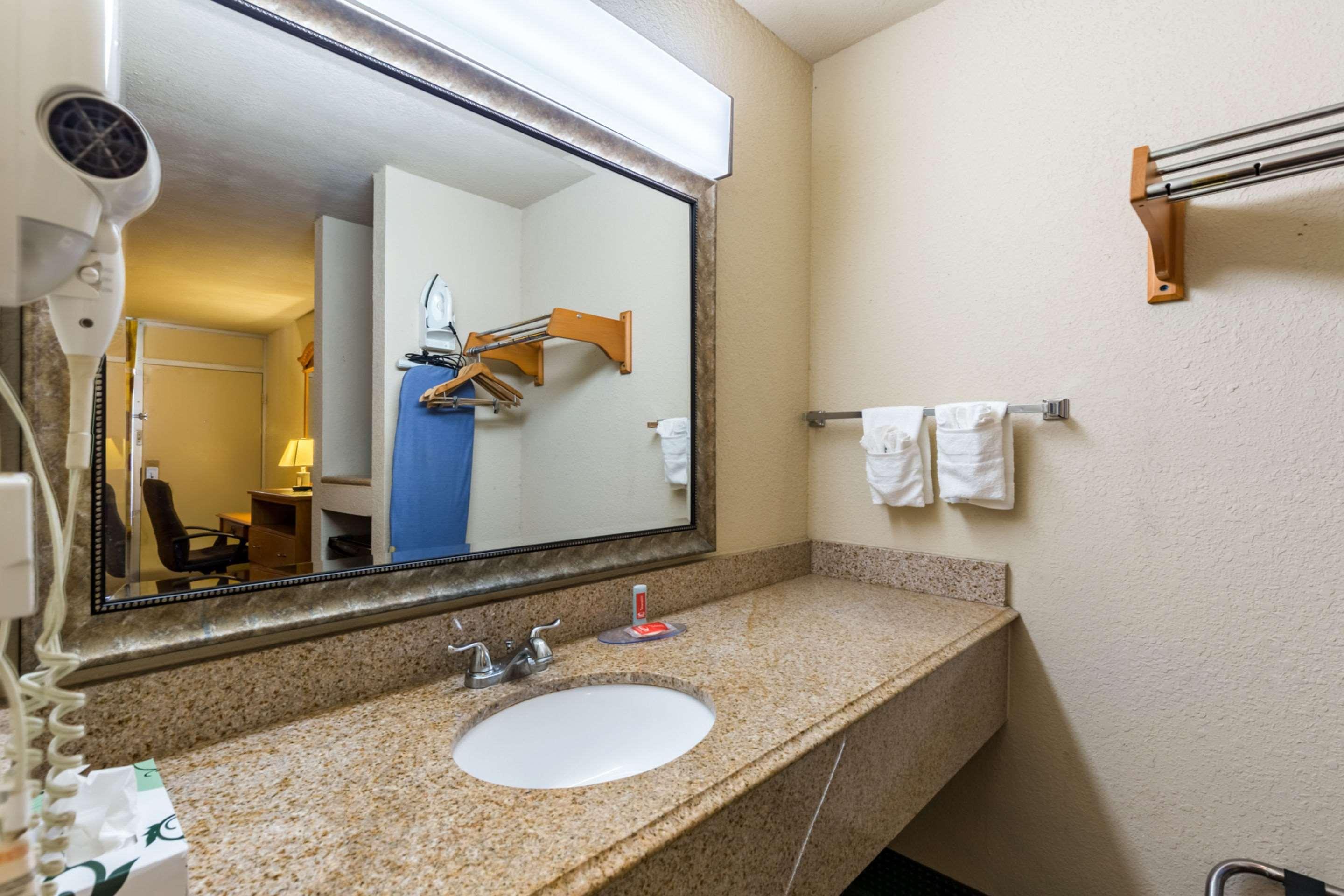Econo Lodge Baytown Zewnętrze zdjęcie