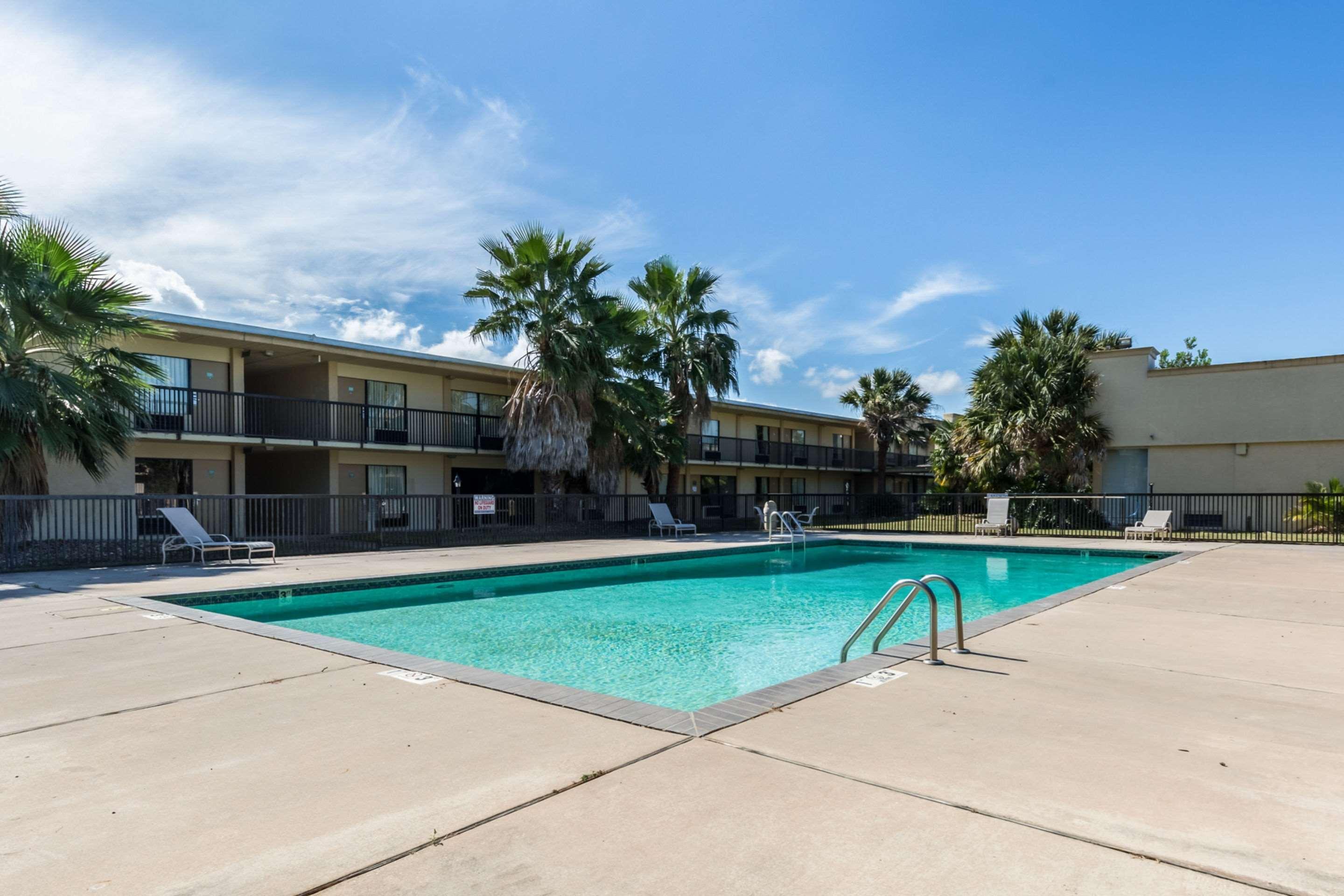 Econo Lodge Baytown Zewnętrze zdjęcie