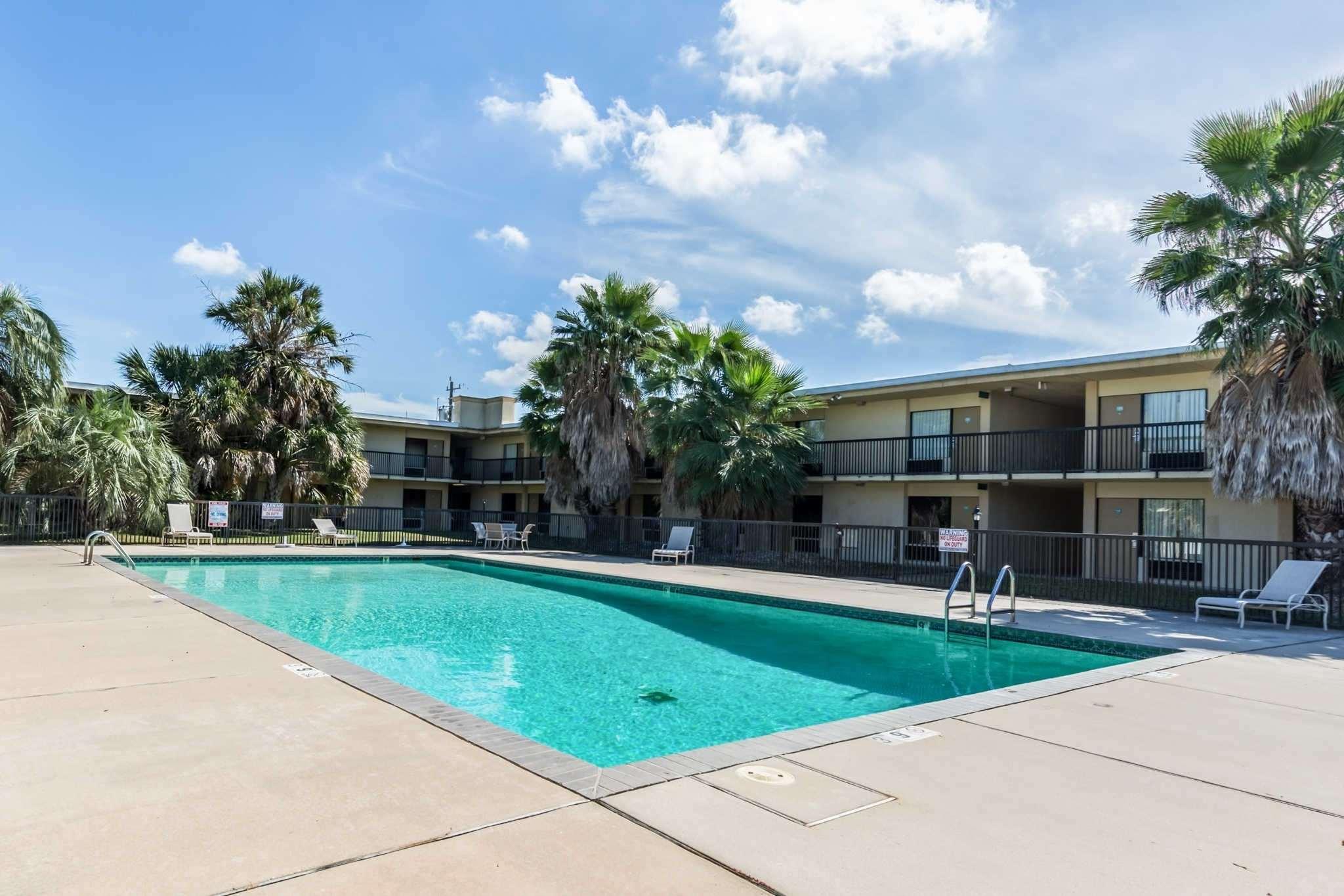 Econo Lodge Baytown Zewnętrze zdjęcie